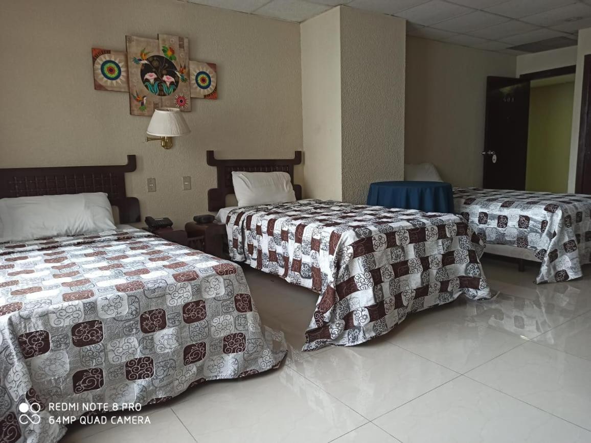 Hotel Sol De Oriente Гуаякуил Екстериор снимка