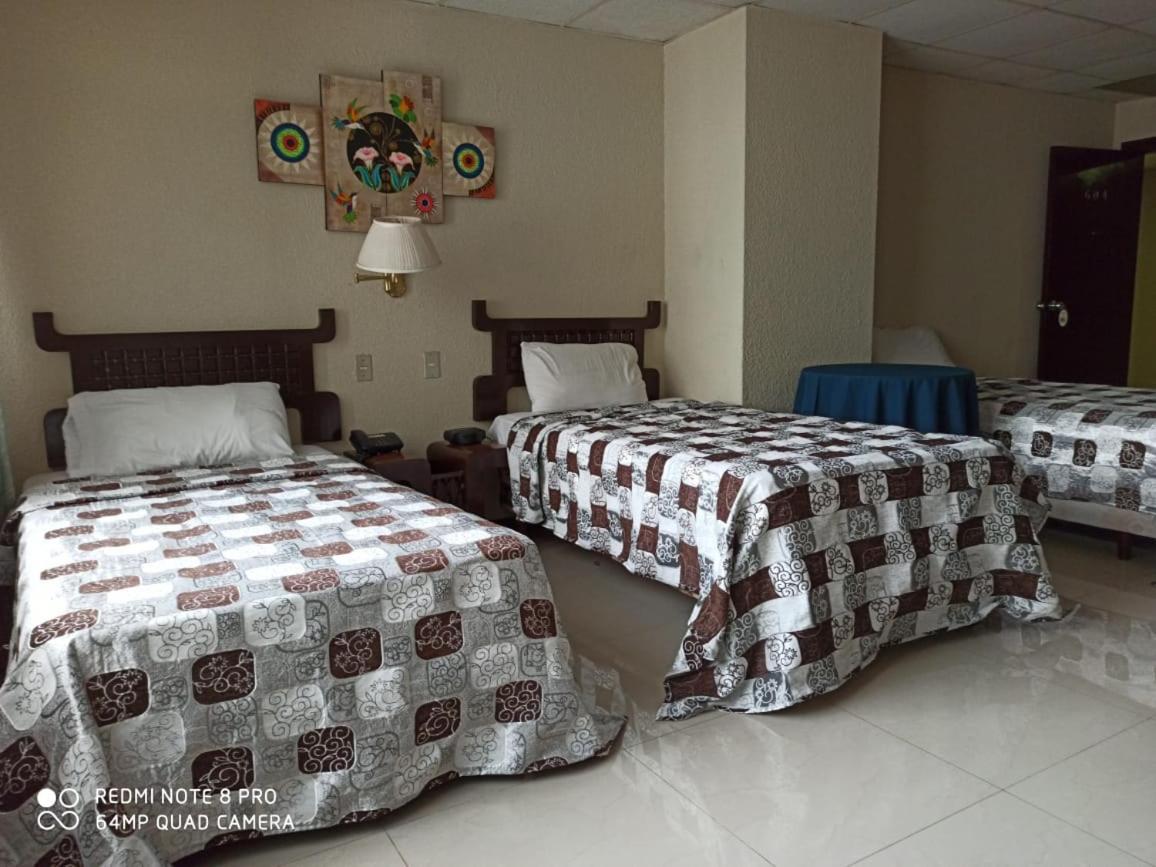 Hotel Sol De Oriente Гуаякуил Екстериор снимка